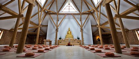 Amaravati Buddhist Monastery | UK | Thai Forest Tradition of Ajahn Chah