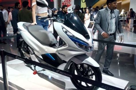 Mau Honda Pcx Listrik Tapi Duit Mepet Fif Group Siap Layani Kredit