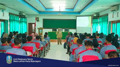 Program Soft Skill Membangun Intergritas Sebagai Tenaga Kerja