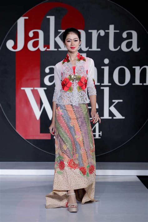 Jakarta Fashion Week 2014 Roemah Kebaya Fashionwindows Network