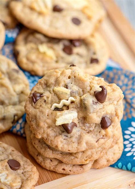 Mini Chocolate Chip Cheesecakes Cookie Dough And Oven Mitt