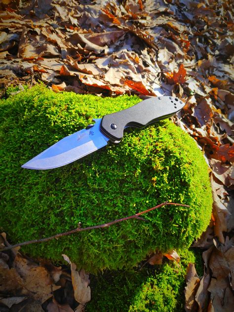 Kershaw Emerson CQC-6K on a walk in the forest : r/knifeclub