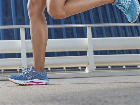 Der Wave Inspire 19 von Mizuno für Männer - Laufen.de