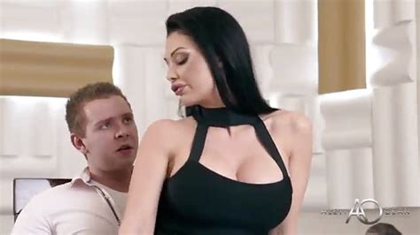 Kijk Hier Maar Eens Wat Er Gebeurt PORN