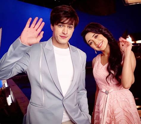 Yeh Rishta Kya Kehlata Hai Mohsin Khan Shivangi Joshi Bid Goodbye To The Show With Mesmerising