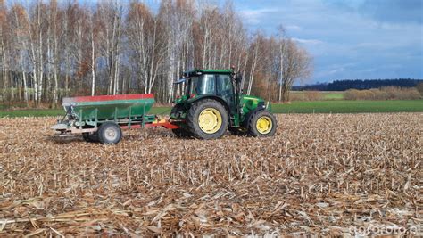 Fotografia ciągnik John Deere 5080R id:808330 - Galeria rolnicza agrofoto