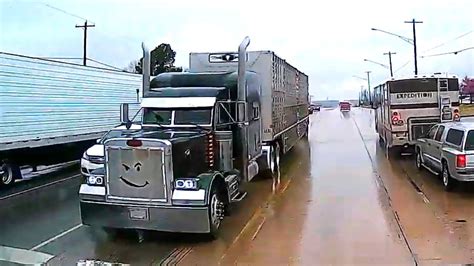 Semi Trucks Crashes Road Rage Close Calls Accidents Involving Semi