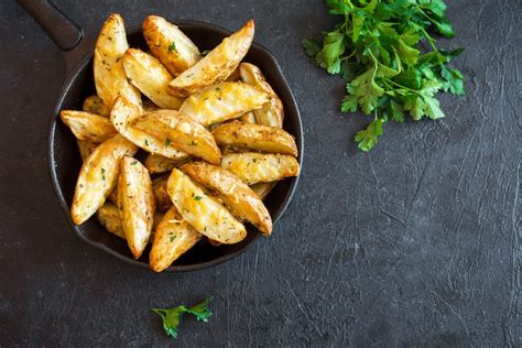 Patate Al Forno Con La Buccia La Ricetta Del Contorno Sfizioso E