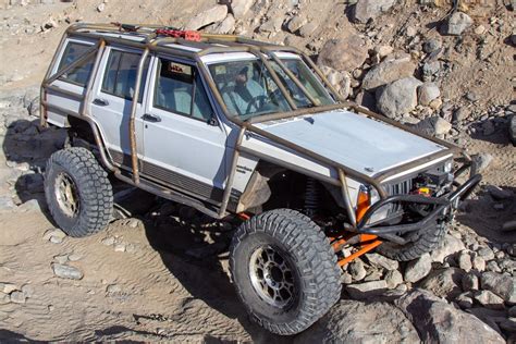 Putting A Roll Cage In My Jeep Cherokee Xo Fab Hybrid Xj