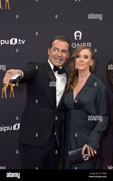 Erol Sander Mit Freundin Freundin Rebecca Oehlmann Bei Der Bambi