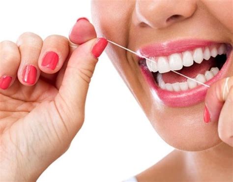 Cómo usar el hilo dental correctamente paso a paso