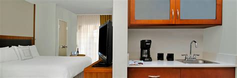 Madera Hotel Rooms and Suites | SpringHill Suites Madera