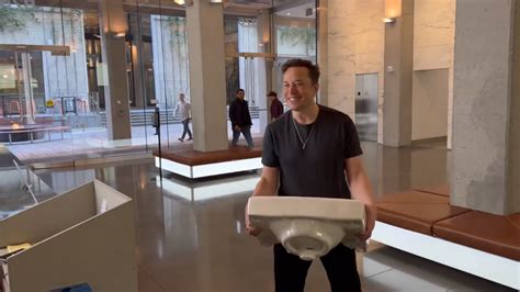 Here S Why Elon Musk Was Carrying A Sink Into Twitter S Headquarters