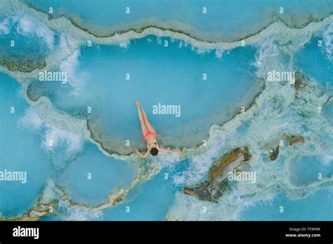 Mädchen im bikini jahren Fotos und Bildmaterial in hoher Auflösung Alamy