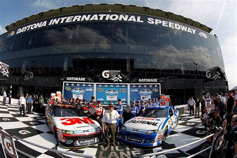 Your NASCAR News: Field Set For 2012 Daytona 500