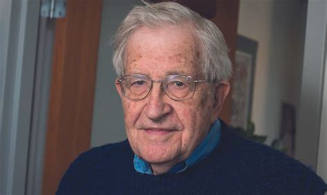 Noam Chomsky Más Que Una Economía De Mercado Tenemos Una Economía De