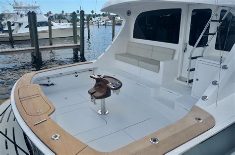 Hatteras Gt Convertible Convertible For Sale Yachtworld