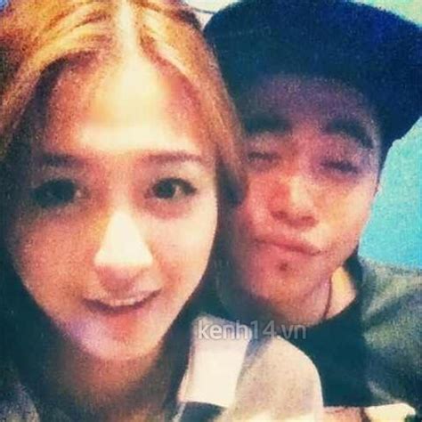 Hot Girl H Lade C Ng Khai Ng I Y