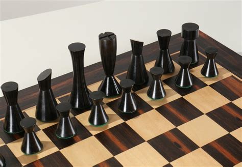 Modern Chess Set - teltable