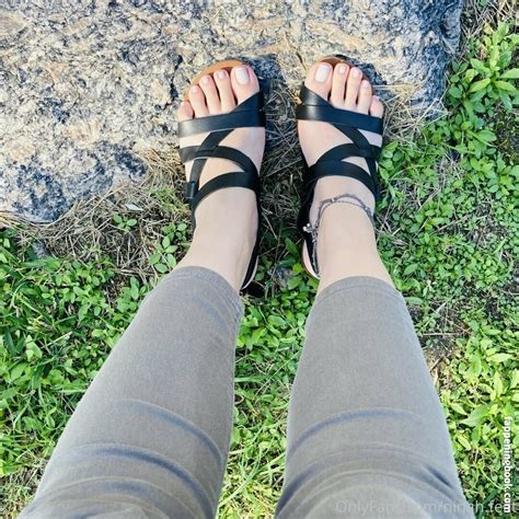 Ninaftme Nude OnlyFans Leaks Fappening FappeningBook