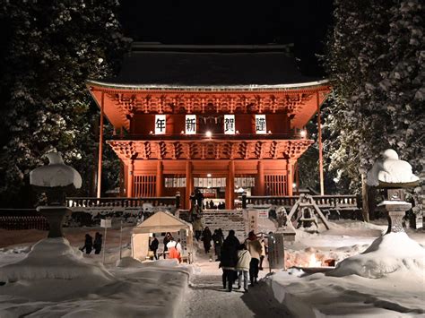 青森・岩木山神社の初詣客まばら 分散参拝など、感染症対策を呼び掛け 弘前経済新聞