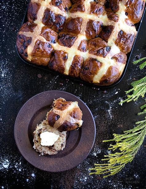 Choc Chip Hot Cross Buns Video Nish Kitchen