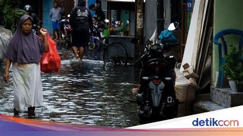 Update Banjir Jakarta Siang Ini Mulai Surut 83 Rt Terendam