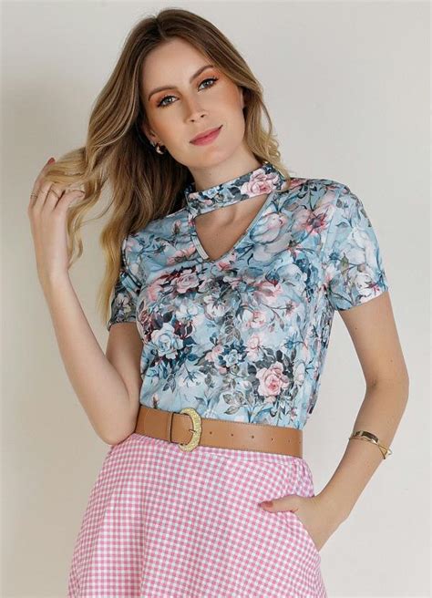 Blusa Floral Azul Gola Moda Evangélica Rosalie