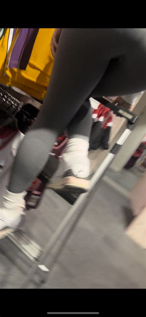 Best Blonde In Grey Leggings Oc Spandex Leggings Yoga Pants Forum