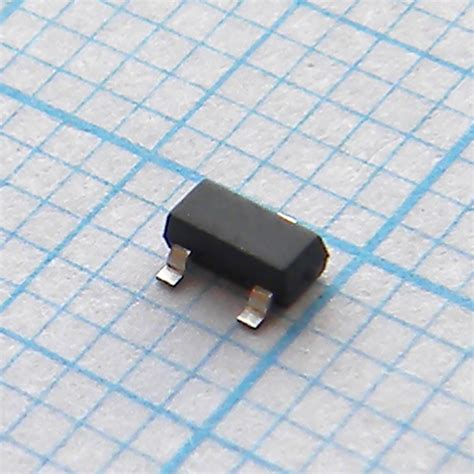 2N7002, Транзистор полевой MOSFET N-канальный 60В 0.115A(постоянный), 0 ...