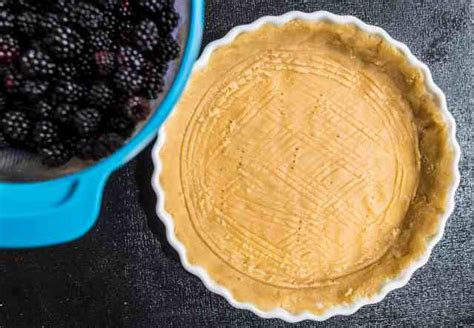 Simple and healthy blackberry tart recipe - Hedi Hearts Clean Eating ...