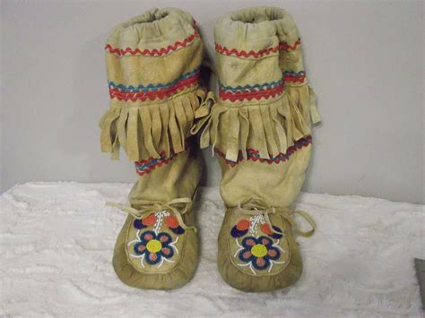 Beaded Mukluks Size L