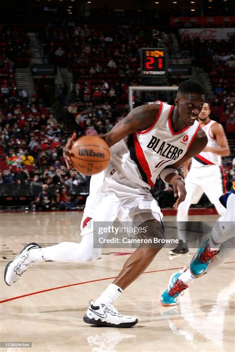 Tony Snell of the Portland Trail Blazers drives to the basket during ...