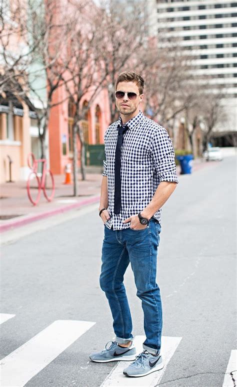 Wear a Tie with Jeans | Famous Outfits