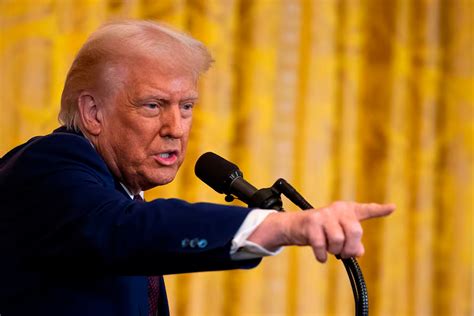 Bolsas de América Latina resisten a Trump y suben hasta cinco veces más que Wall Street Besta