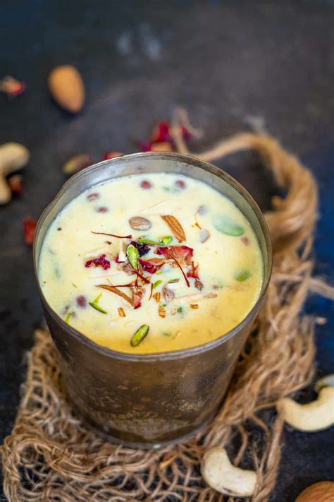 Saffron Milk Recipe Indian Kesar Doodh Whiskaffair