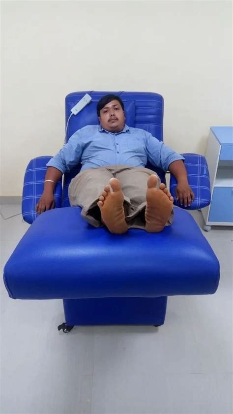 Blood Donor Chair Manufacturers Suppliers In India