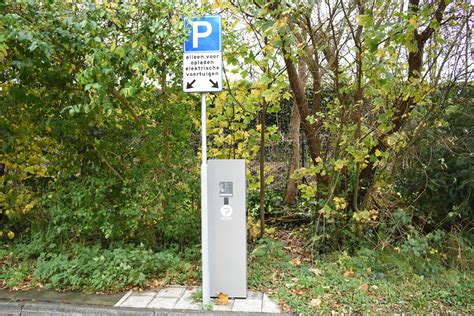 Een Openbare Laadpaal Aanvragen Voor Elektrische Autos Zo Doe Je Dat