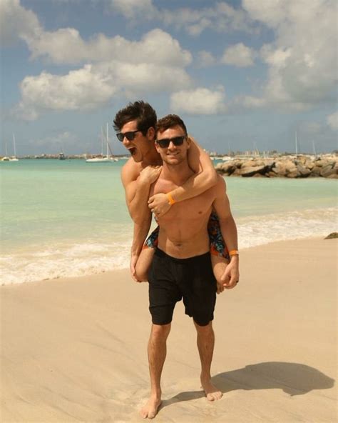 The Benefits Of Hiring A Gay Travel Agency