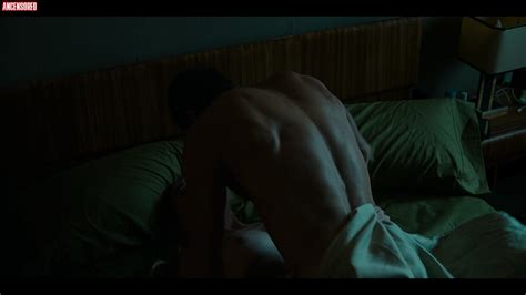 Naked Déborah François in The Paramedic