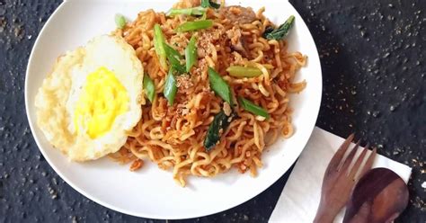 Resep Mie Goreng Pedas Oleh Febry Caturia Cookpad