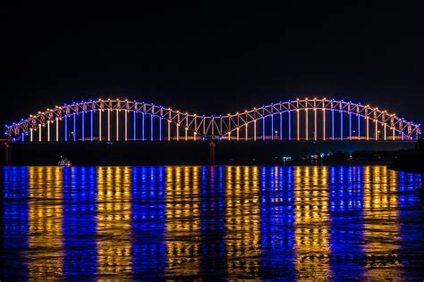 Hernando De Soto Bridge Memphis Tn