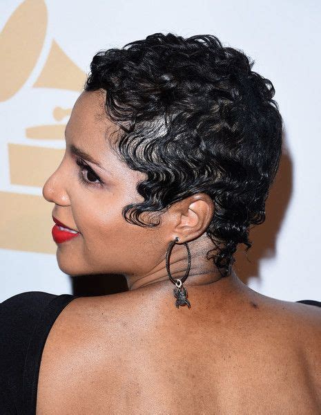 Toni Braxton Short Hairstyles