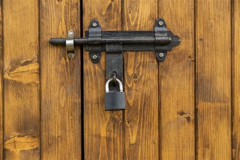 Vinyl Fence Gate Locks Best Tips To Know While Shopping