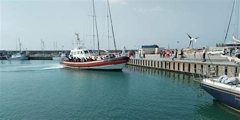 Migranti 81 Sbarcati A Roccella Jonica Sono Iracheni E Iraniani