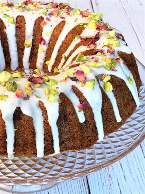 The Ultimate Guide To Perfectly Decorating Your Pistachio Bundt Cake