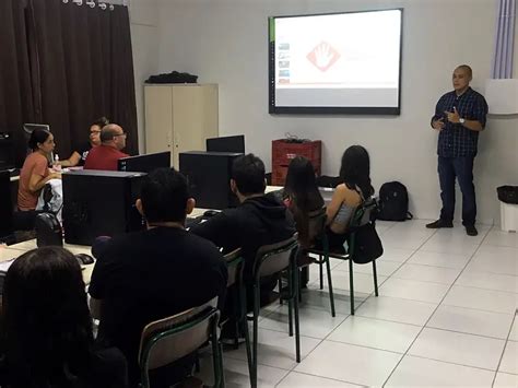 Delegado de São José faz ciclo de palestras em escolas