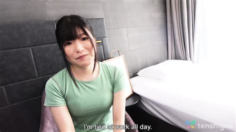 Kaho Hamazaki Is Our Cute Office Girl That Wants To Play Naked For An Afternoon