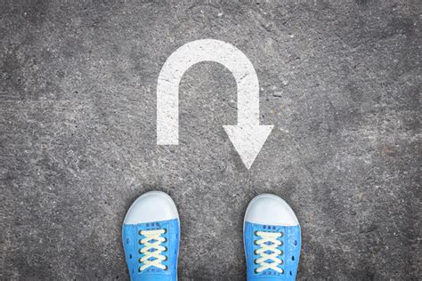 Ejercicios con phrasal verbs: turn | What's Up! 