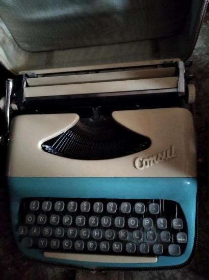 CONSUL - psací stroj v kufříku | Aukro